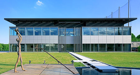 办公室与附属机构